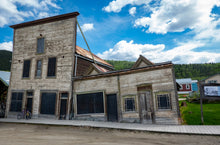 Afbeelding in Gallery-weergave laden, Yukon & Alaska Magazine