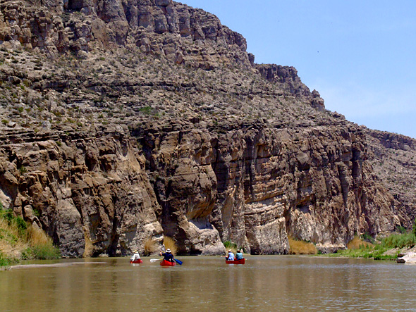 Kayakken op de Rio Grande in Big Bend National Park, Texas