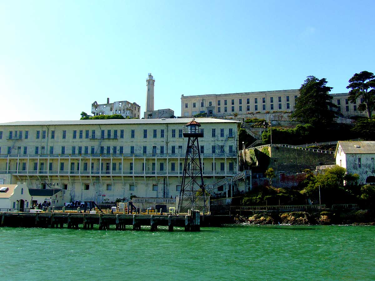 Alcatraz ligt in de baai van San Francisco (foto Harald Kolkman)