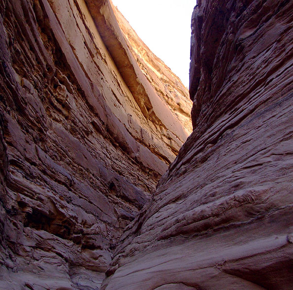 Colored Canyon in de Sinaï woestijn in Egypte